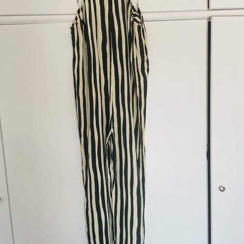Mango jumpsuit large with open back like new, black and beige