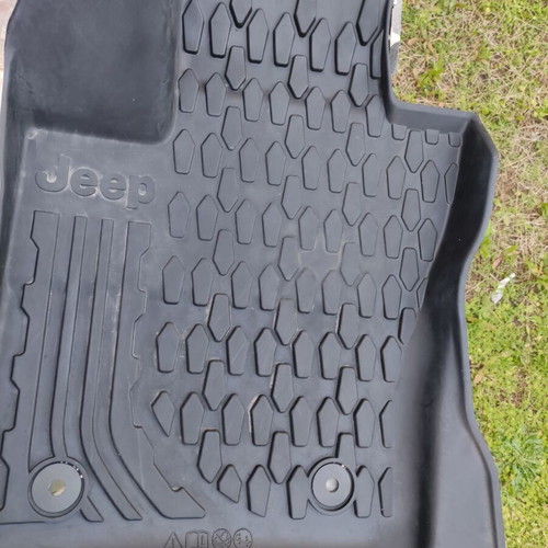 Jeep All-Weather Floor Mats for Jeep Compass 2017-2026 like new