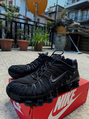 Nike Shox TL σαν καινούργιο, μέγεθος 44.5, μαύρα sneakers