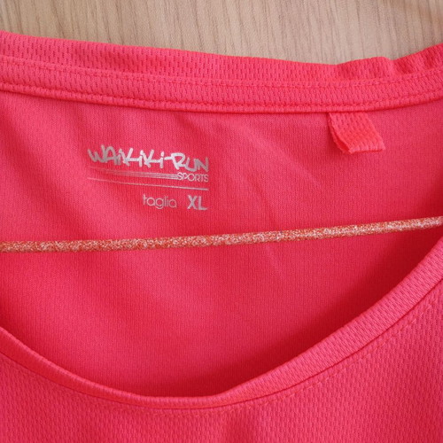Women's sports t-shirt like new, cyclamen color, size L