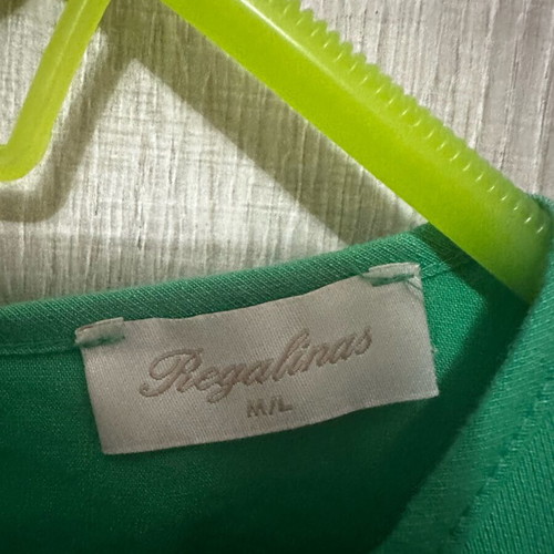 Regalinas dress green like new