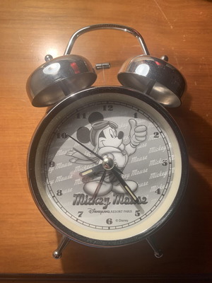Mickey Mouse metal alarm clock, Disneyland Resort Paris collectible (00s)