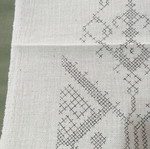 Κέντημα σεμέν με δύο πετσετάκια καινούργιο