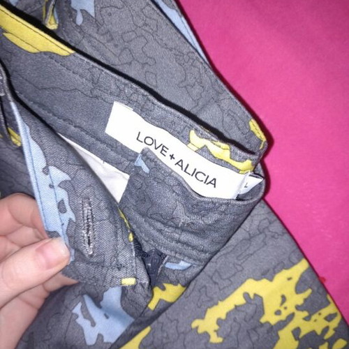 Love+Alicia pants colorful, like new, size large