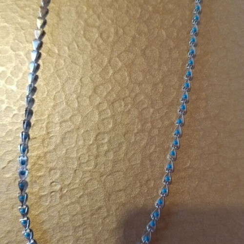 Choker necklace new, turquoise with subtle design