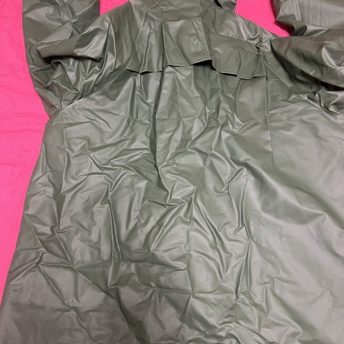 Army Green Jacket water resistant, new, XXL
