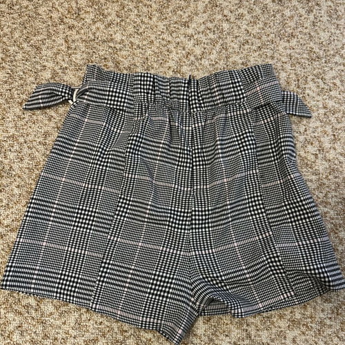 Bershka Mini Checkered Skort like new, black and gray