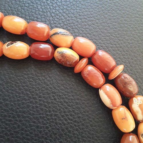 Komboloi royal amber 31gr collectible, like new