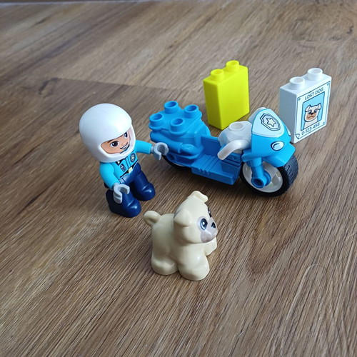 Lego Duplo police officer with motorcycle like new