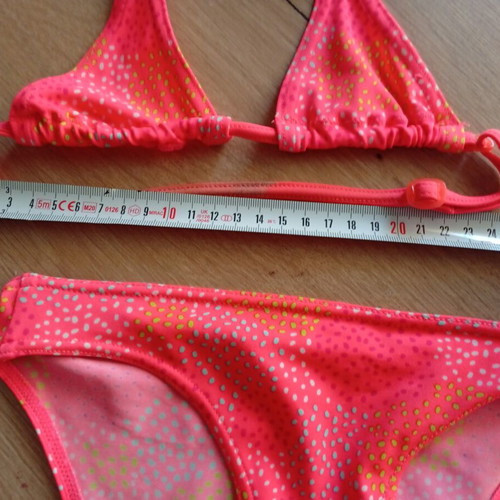 Children's bikini swimsuit coral size 5-6 years like new