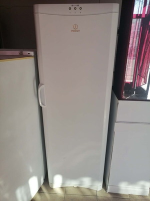 Indesit freezer, full working order, 172cm height, 58cm width
