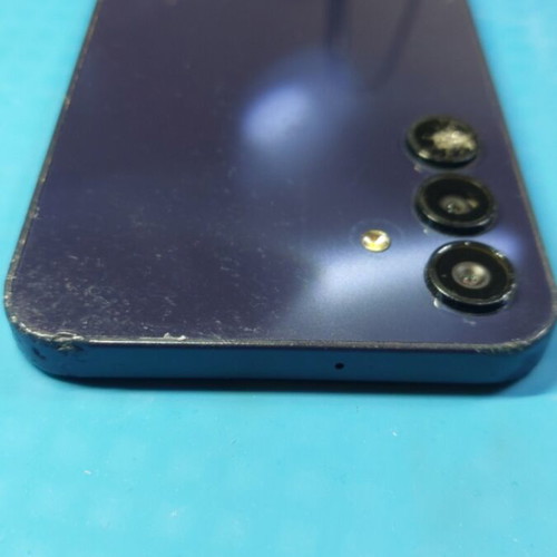 Samsung Galaxy A15 4/128 used with cracked screen, Android 14, NFC