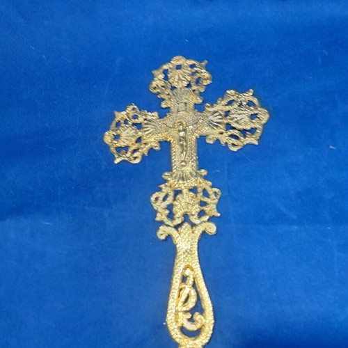 Metal blessing cross new with beautiful pattern