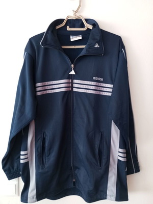 Adidas vintage sports jacket size L with zipper defect