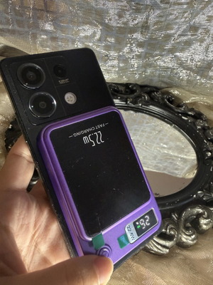 Μωβ μαγνητικό power bank ασύρματης φόρτισης 22,5W