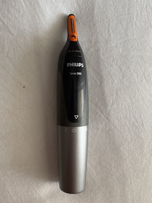 Philips Nose Trimmer Series 3000 for nose, eyebrows, ears