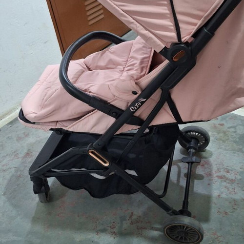 Bebe Stars City baby stroller like new, powder pink with footmuff