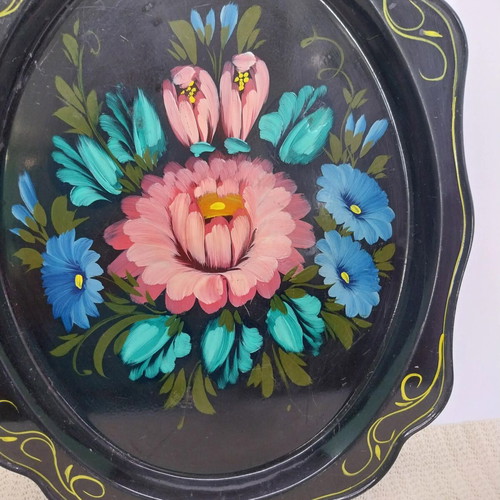 Russian hand-painted metal serving tray used, floral design