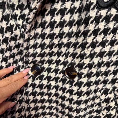 Pied de poule coat like new, black and white, size M
