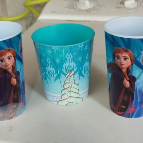 Frozen Elsa glasses set of 3 like new