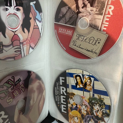 Case for CDs and DVDs used with content included as gift