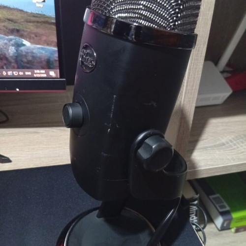 Blue Yeti X microphone used with scratches