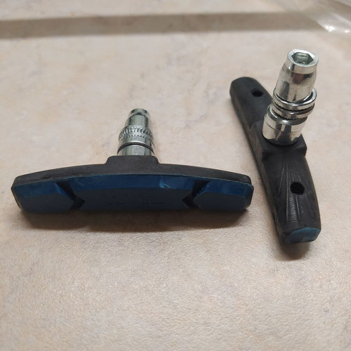 V-Brake pads bicycle brakes new, pair of 2 pieces