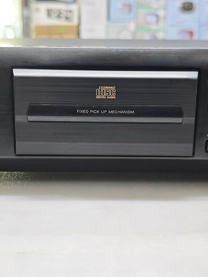 Sony CDP XE 900 CD player used in good condition