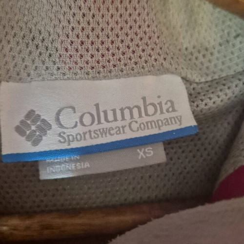Columbia windbreaker jacket used, size XS