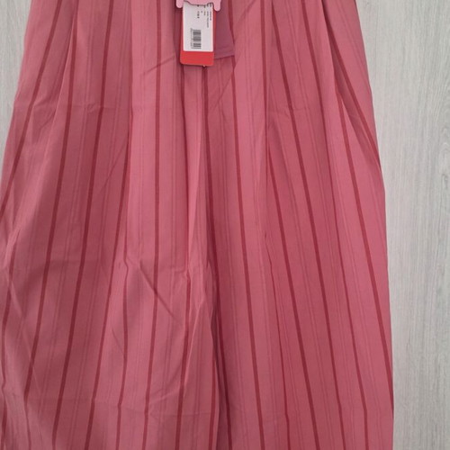 Avril Trousers M brand new with tags pink Karavan