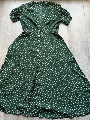 Women's dress like new, green, patterned, long