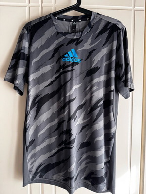 Σετ μπλούζα και σορτς Adidas AEROREADY FEELSTRONG, Γκρι, Small
