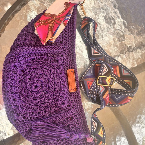 Handmade Crochet Crossbody Bag in Purple