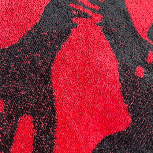 Beach towel 90x156 cm like new, 100% cotton, red with black iguana