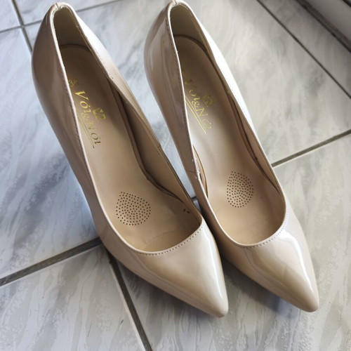 ACBC Nude Patent Leather Pumps Size 38 Like New