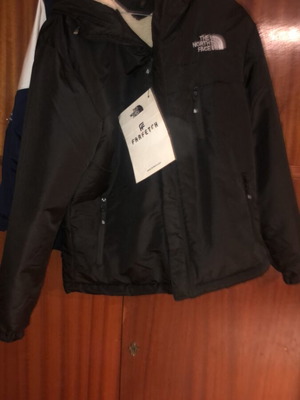 The North Face jacket size S with hood new