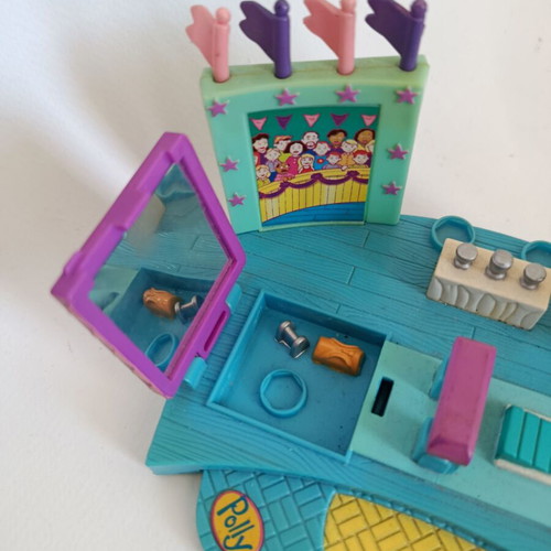 Vintage Polly Pocket Gymnastic Magic Magnetic 1999 used