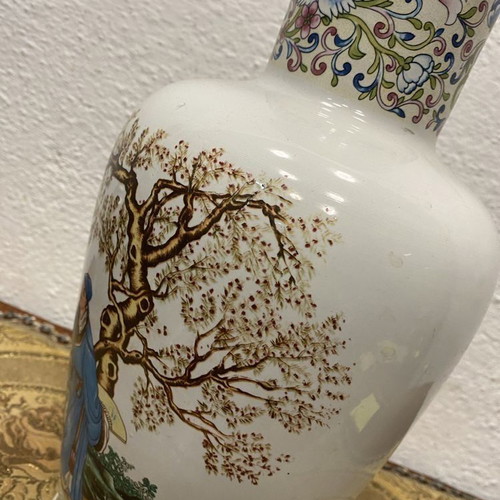 Italian vase used in Chinese style from 1950-60s