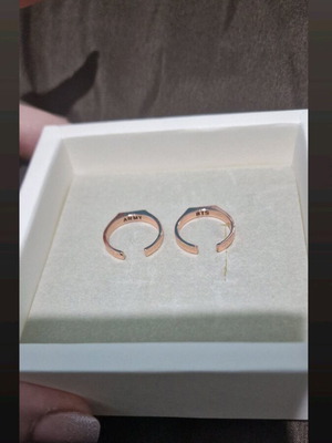 Set rings rose gold 9k with zircon BTS official merch like new
