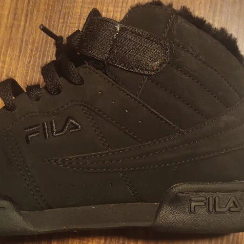 Fila women's shoes size 37.5, black, athletic