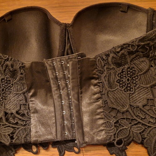 Strapless lace bustier black, like new, size M 38 10