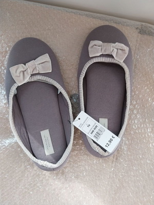 Women's slippers new size 37
