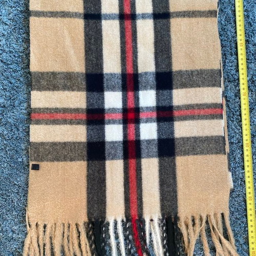 House of Tweed scarf like new with fringes and tassels