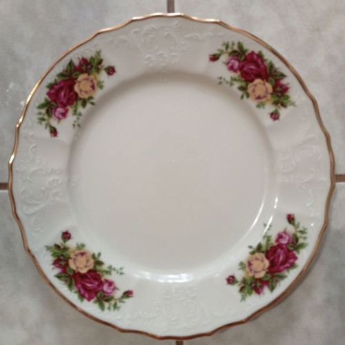 Porcelain plate