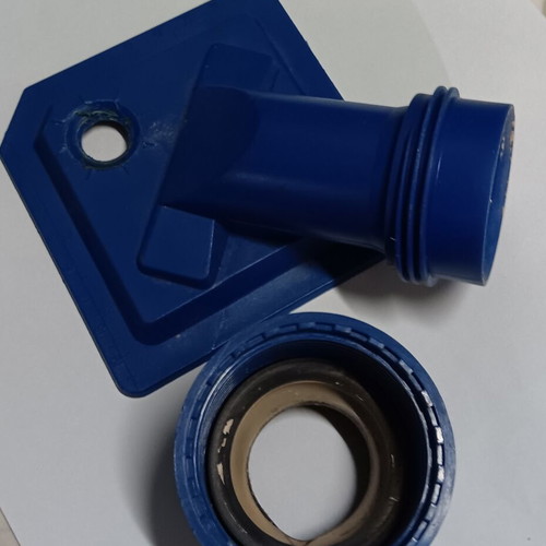 Drill accessory used, dust extractor attachment