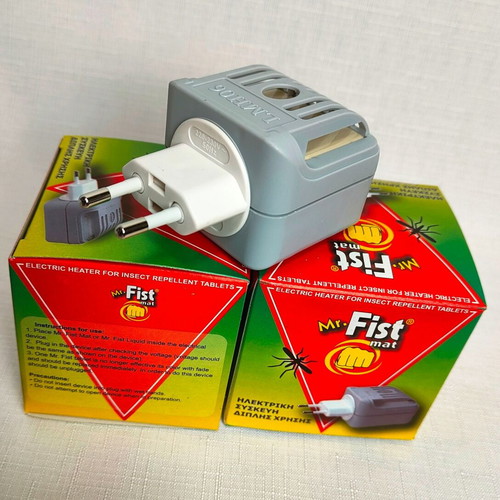 Set of 2 Mr Fist electric insect repellent for liquid and tablets