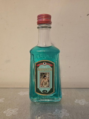 Absinth miniature new, sealed glass bottle 40ml