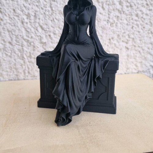 Lady Reaper figure like new