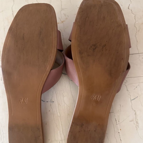 H&M flat sandals size 40, dusty pink