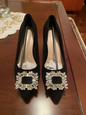 Black pumps with decorative buckle, new, size 41